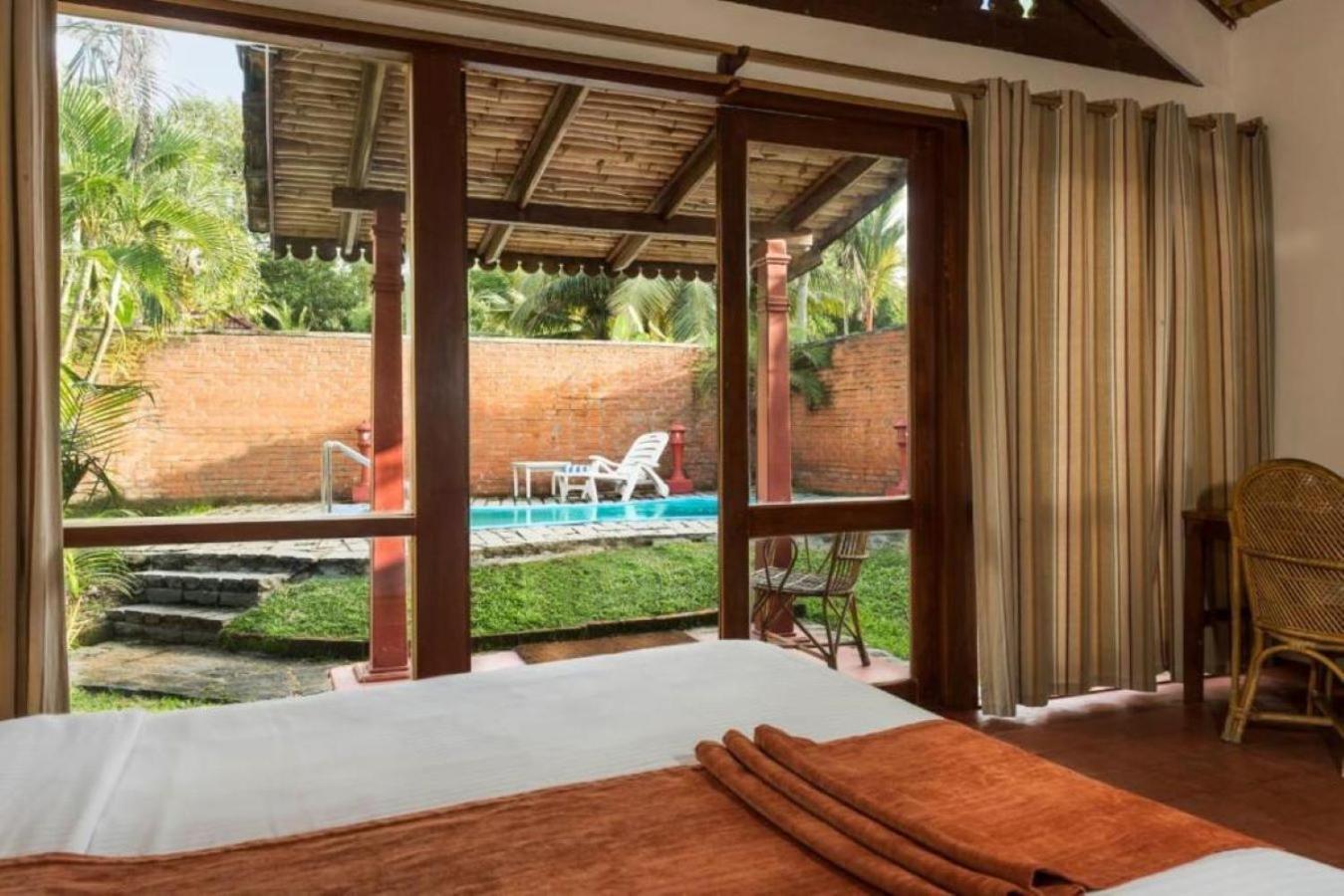 Abad Whispering Palms Hotel Kumarakom Ngoại thất bức ảnh
