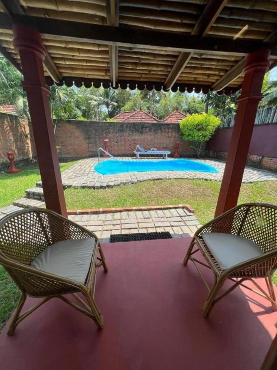 Abad Whispering Palms Hotel Kumarakom Ngoại thất bức ảnh
