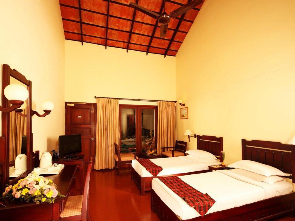 Abad Whispering Palms Hotel Kumarakom Ngoại thất bức ảnh