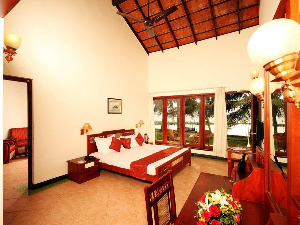 Abad Whispering Palms Hotel Kumarakom Ngoại thất bức ảnh